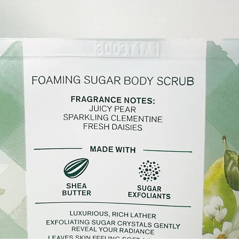 Bath & Body Works Gingham Fresh Body Scrub Loofah Gift Set NWT